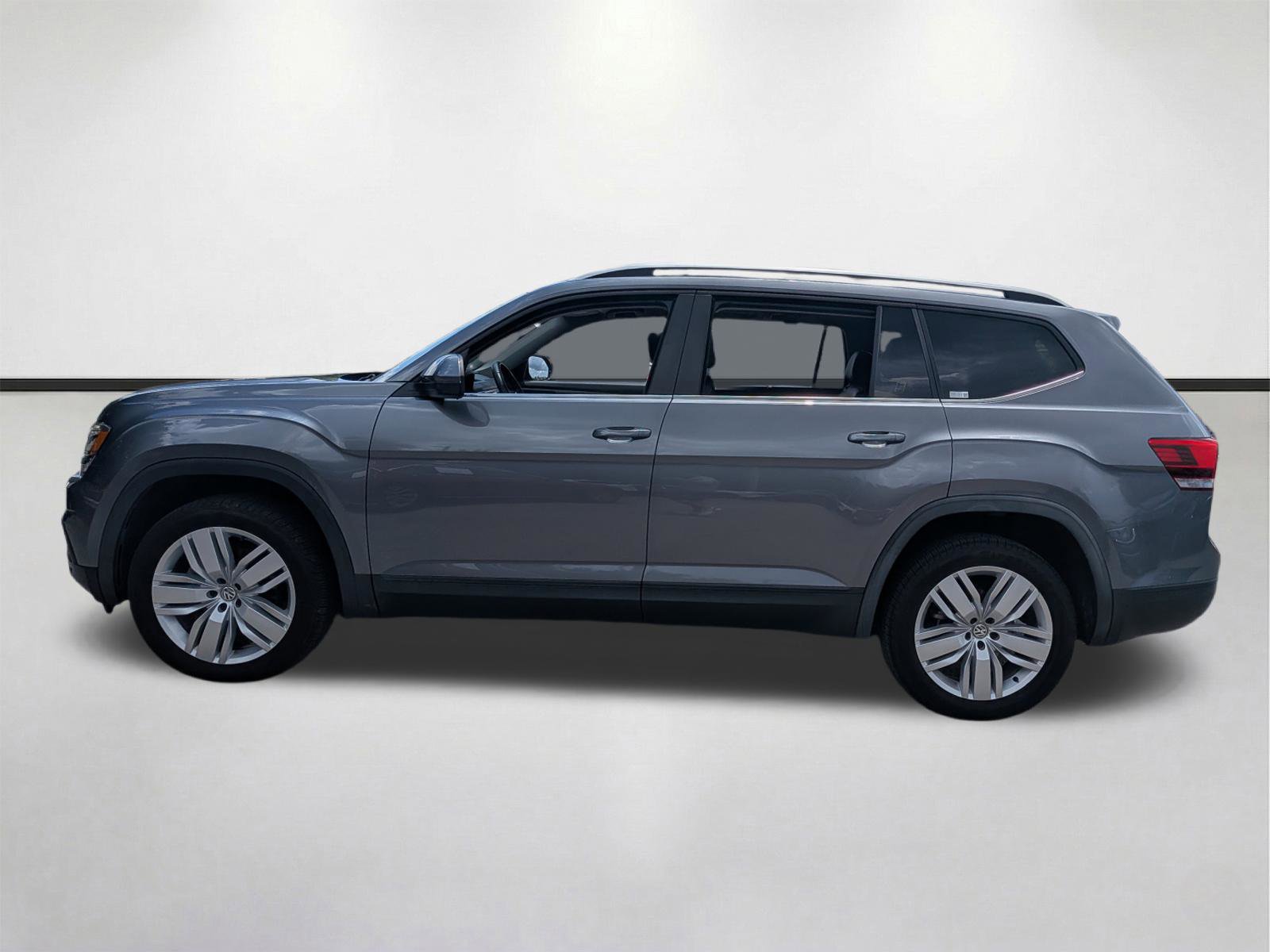 Used 2019 Volkswagen Atlas SE w/ Panoramic Sunroof Package FWD image 7