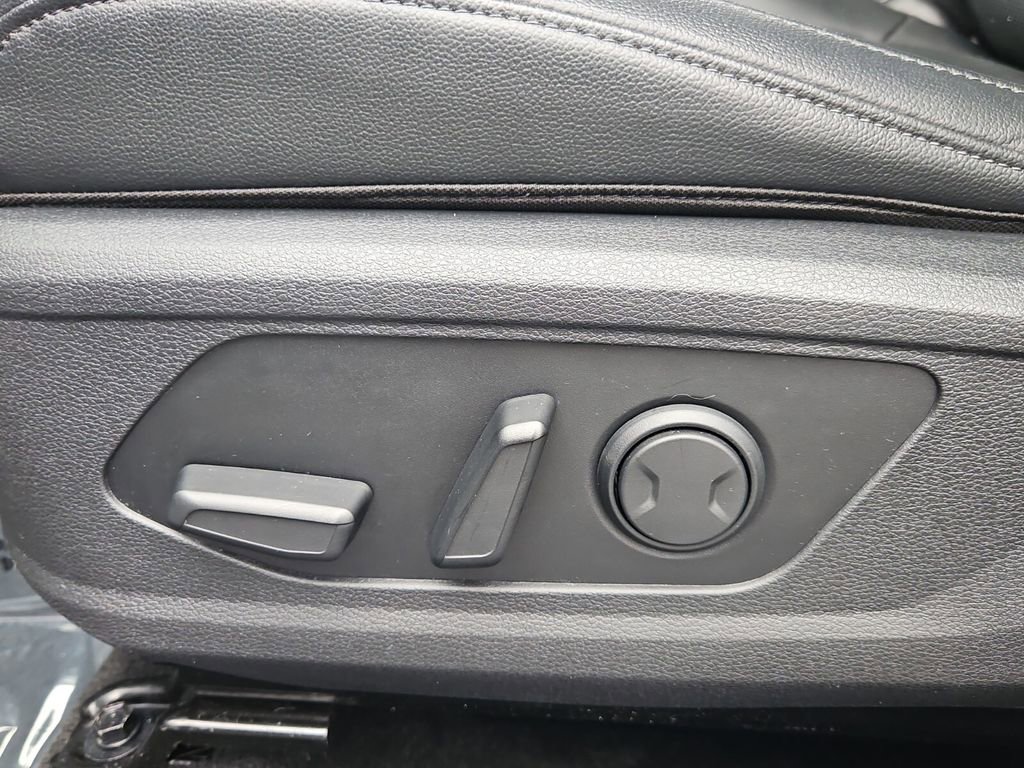 Used 2023 Kia Sportage EX image 12