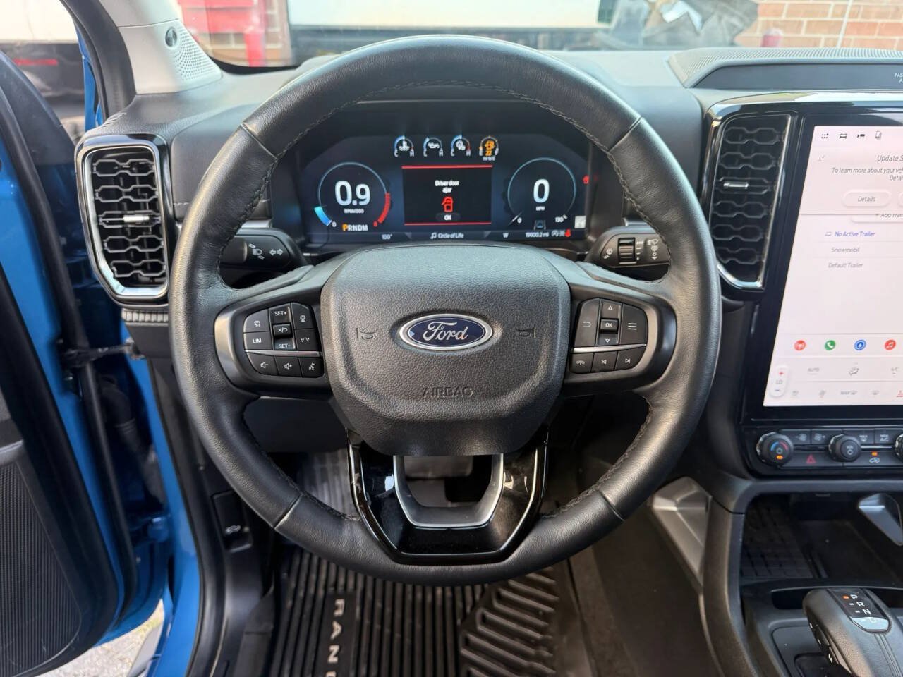 Used 2024 Ford Ranger Lariat w/ FX4 Off-Road Package AWD/4WD image 11