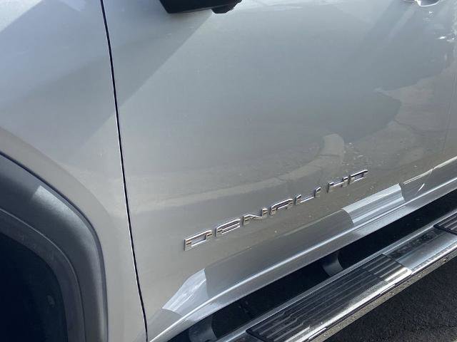 Used 2020 GMC Sierra 2500 Denali w/ Denali Ultimate Package image 28