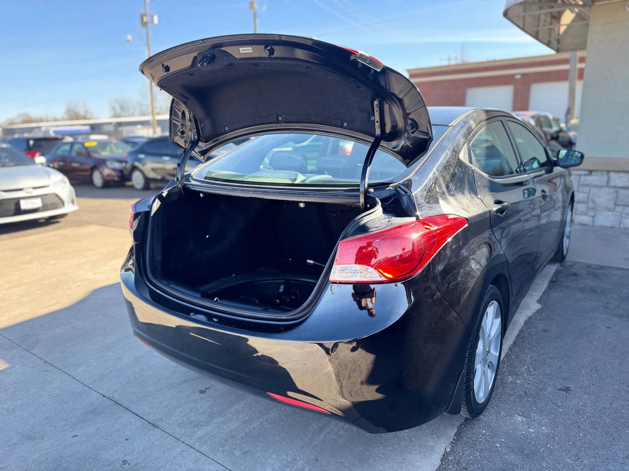 Used 2013 Hyundai Elantra Limited image 30