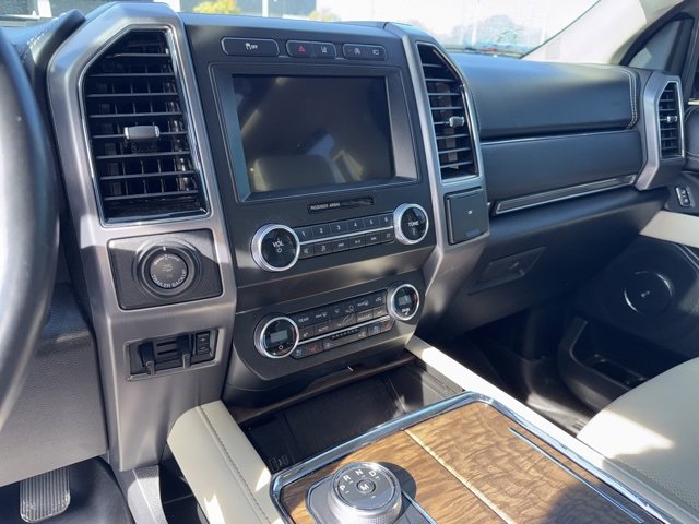 Used 2020 Ford Expedition Platinum image 11