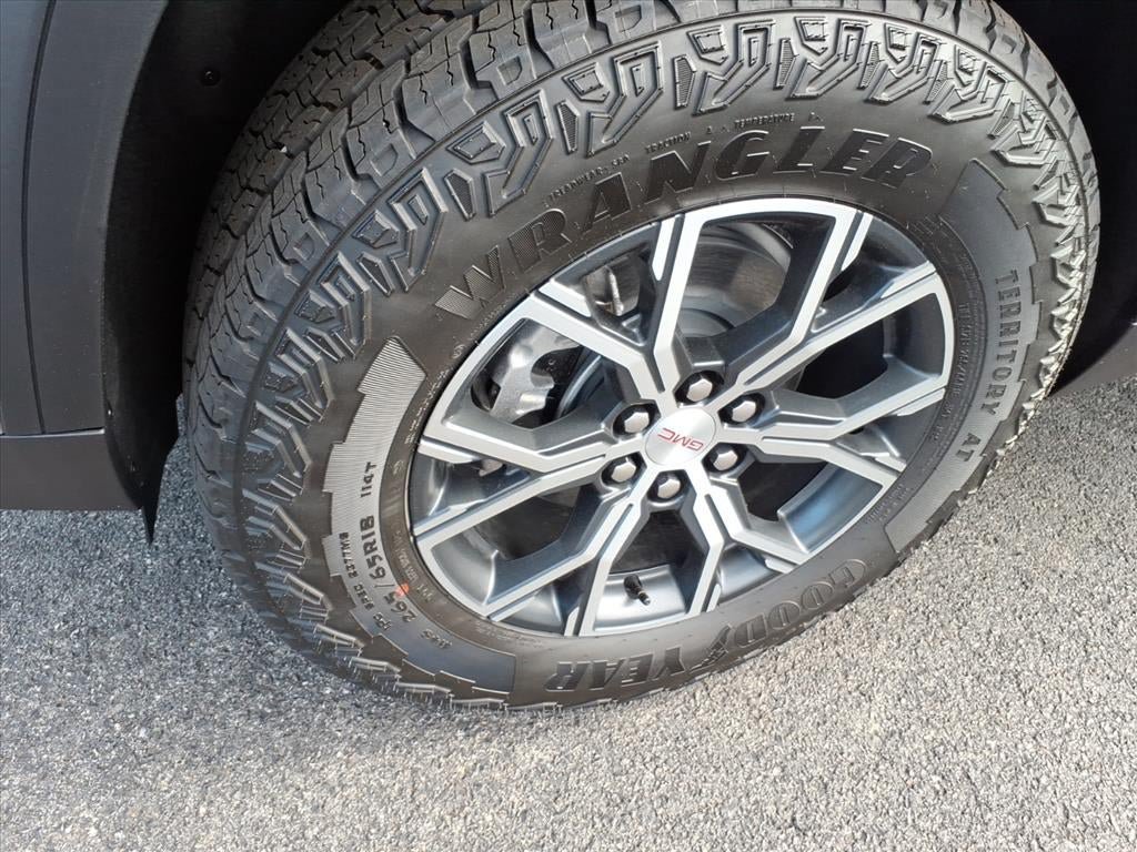 New 2026 GMC Acadia AT4 w/ Luxury Package AWD/4WD image 12