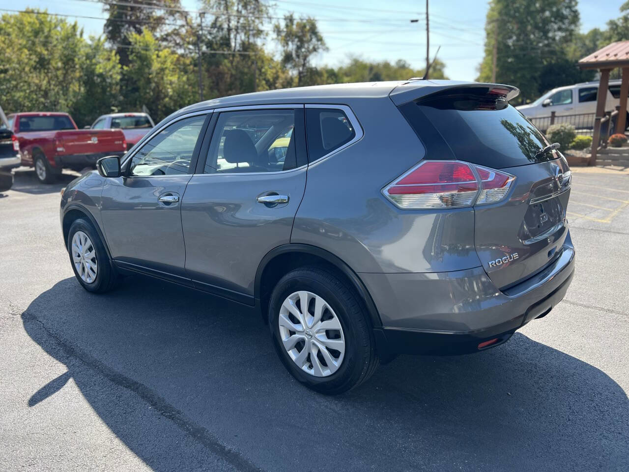 Used 2015 Nissan Rogue S image 7