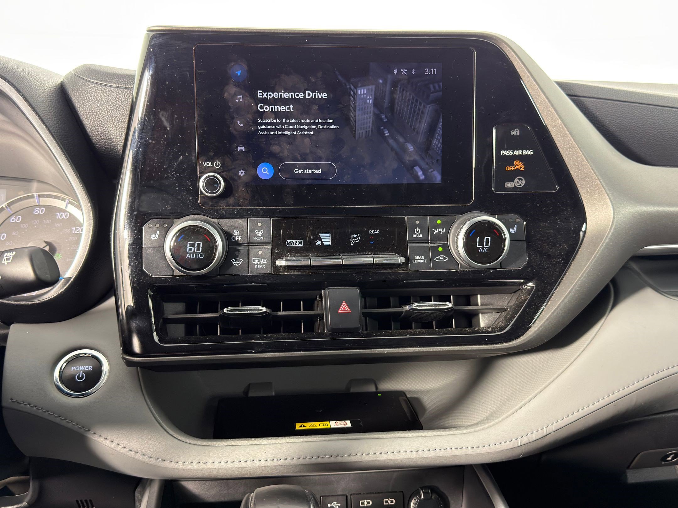 Used 2023 Toyota Highlander XLE image 22