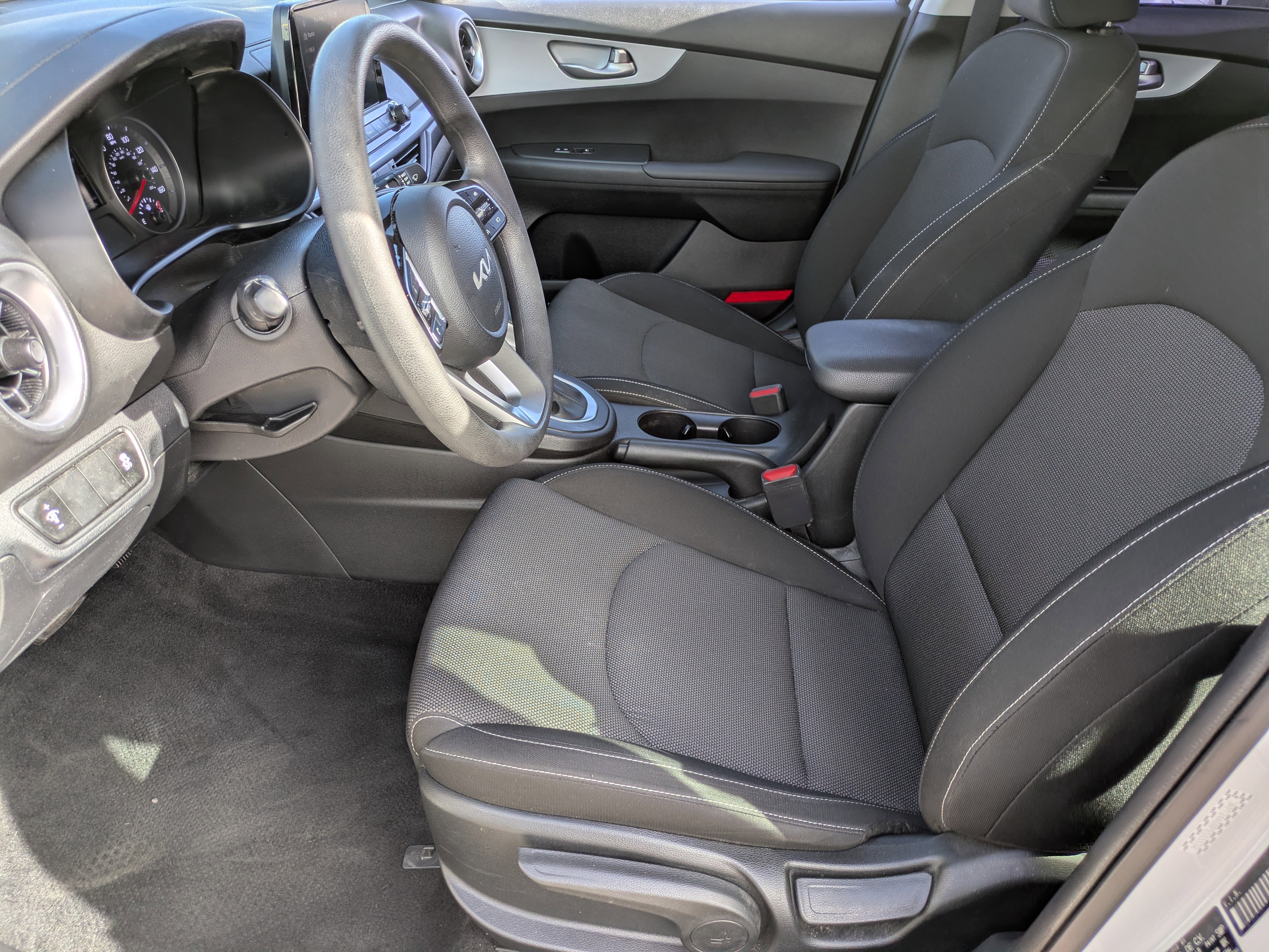 Used 2023 Kia Forte LXS image 16