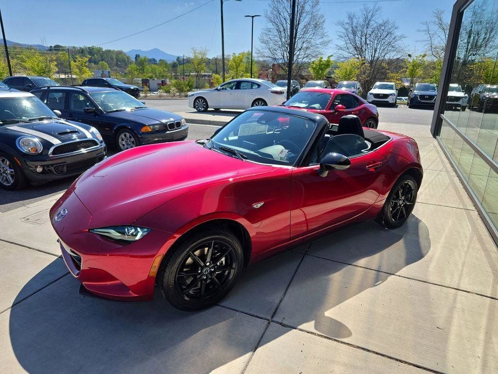 New 2026 MAZDA MX-5 Miata Sport w/ Interior Package RWD image 5