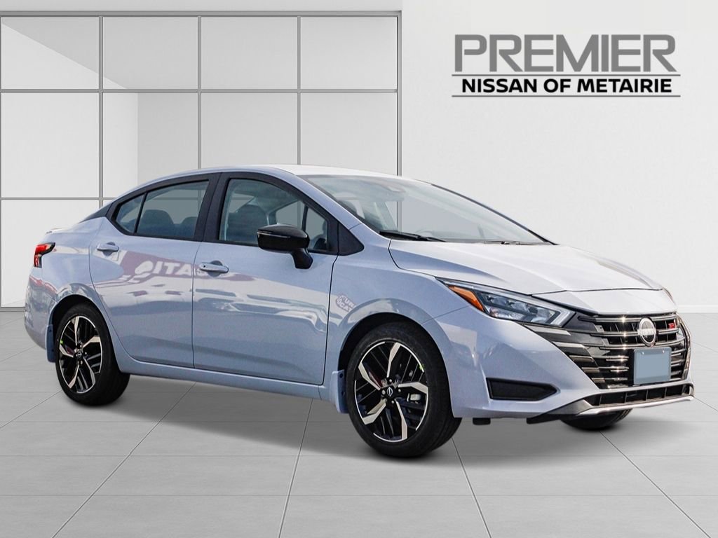 New 2025 Nissan Versa SR w/ Trunk Package image 5