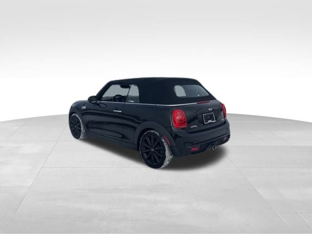 Used 2017 MINI Cooper S image 3