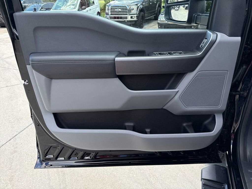 New 2026 Ford F250 XL image 7