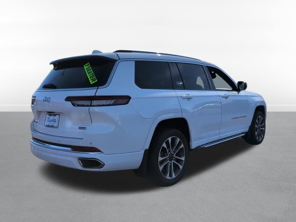 Used 2023 Jeep Grand Cherokee L Overland w/ MOPAR Finishing Package AWD/4WD image 6