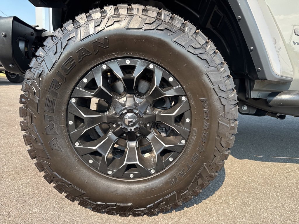 Used 2018 Jeep Wrangler Unlimited Sahara w/ Quick Order Package 24M Moab image 15