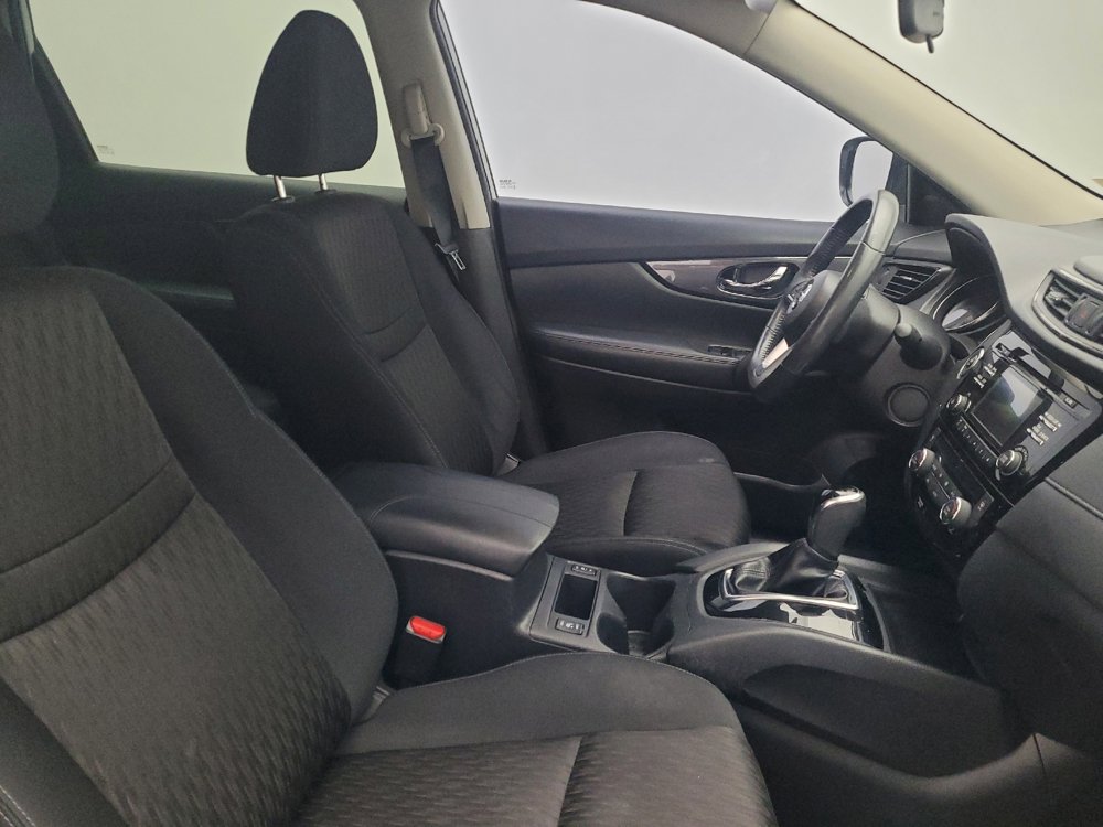 Used 2017 Nissan Rogue SV FWD image 21
