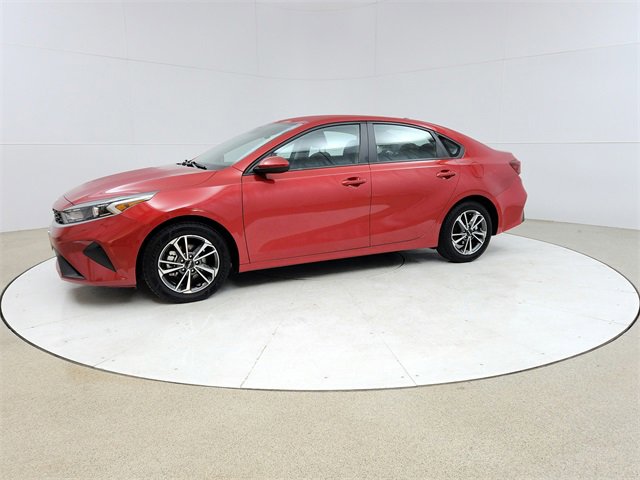 Used 2023 Kia Forte LXS image 3