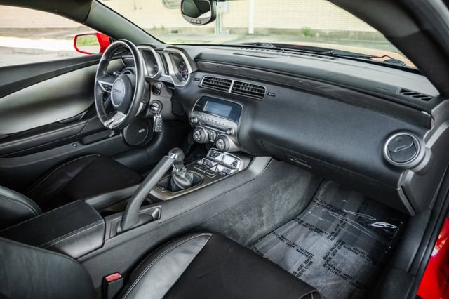 Used 2010 Chevrolet Camaro SS w/ RS Package image 18