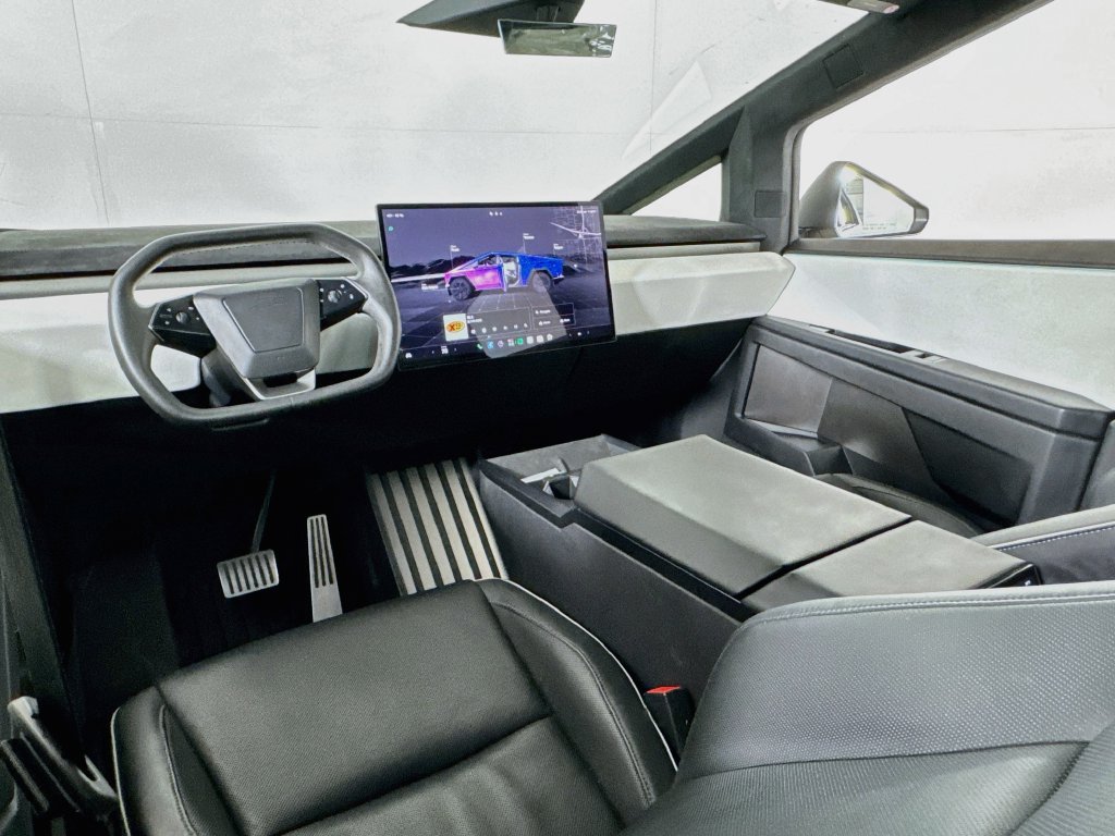 Used 2024 Tesla Cybertruck Cyberbeast AWD/4WD image 42