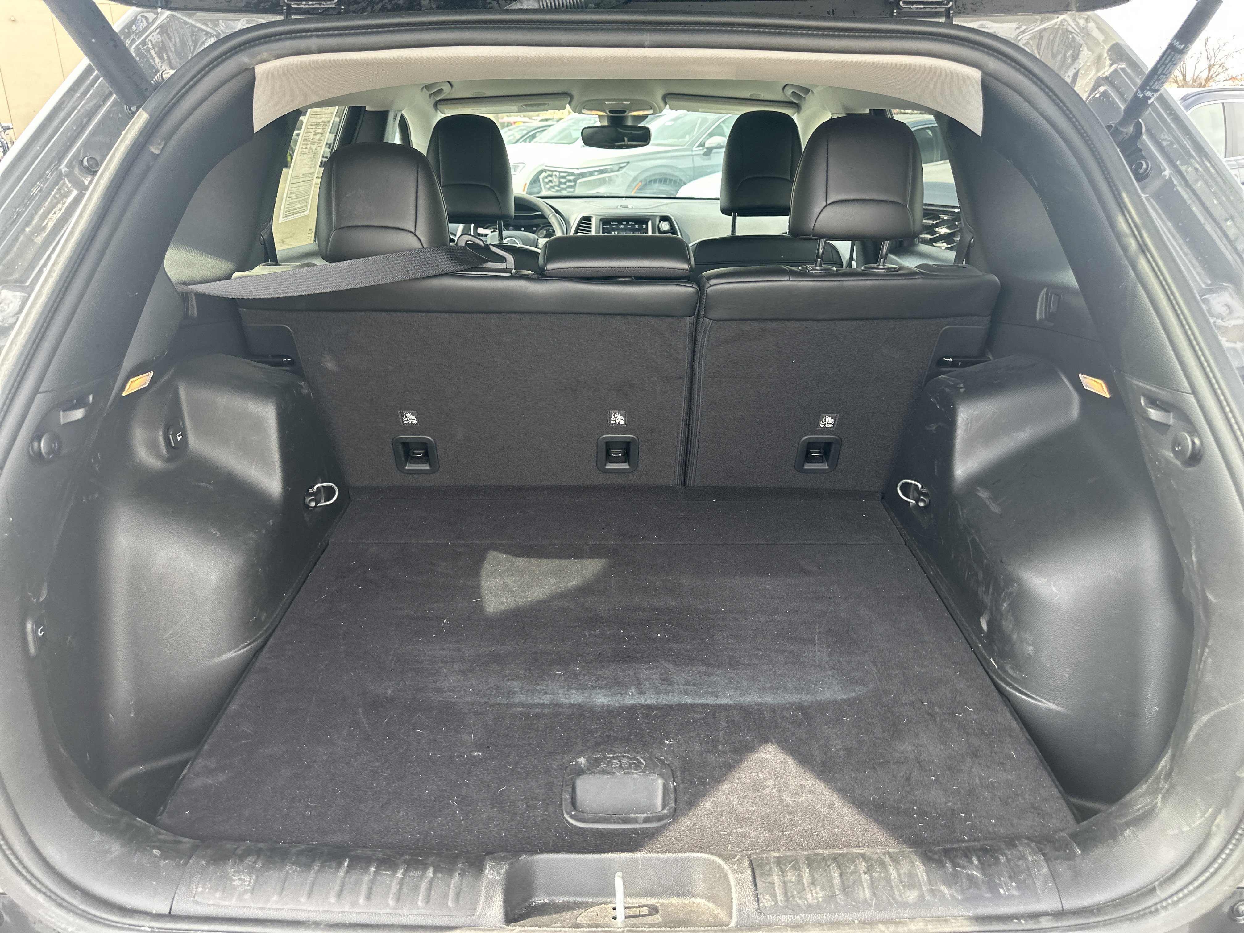 Used 2022 Jeep Cherokee Latitude Lux image 11