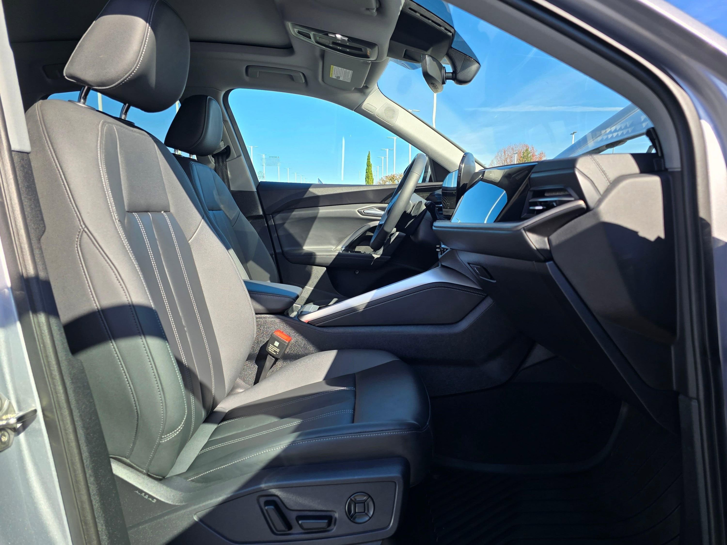 Certified 2025 Audi Q5 Premium w/ Premium Plus AWD/4WD image 27