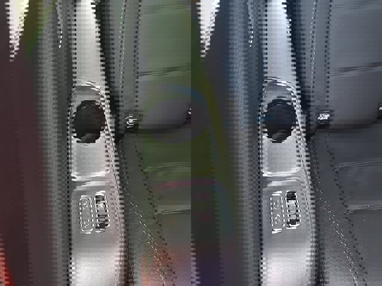 New 2026 Mercedes-Benz GLS 450 4MATIC image 43