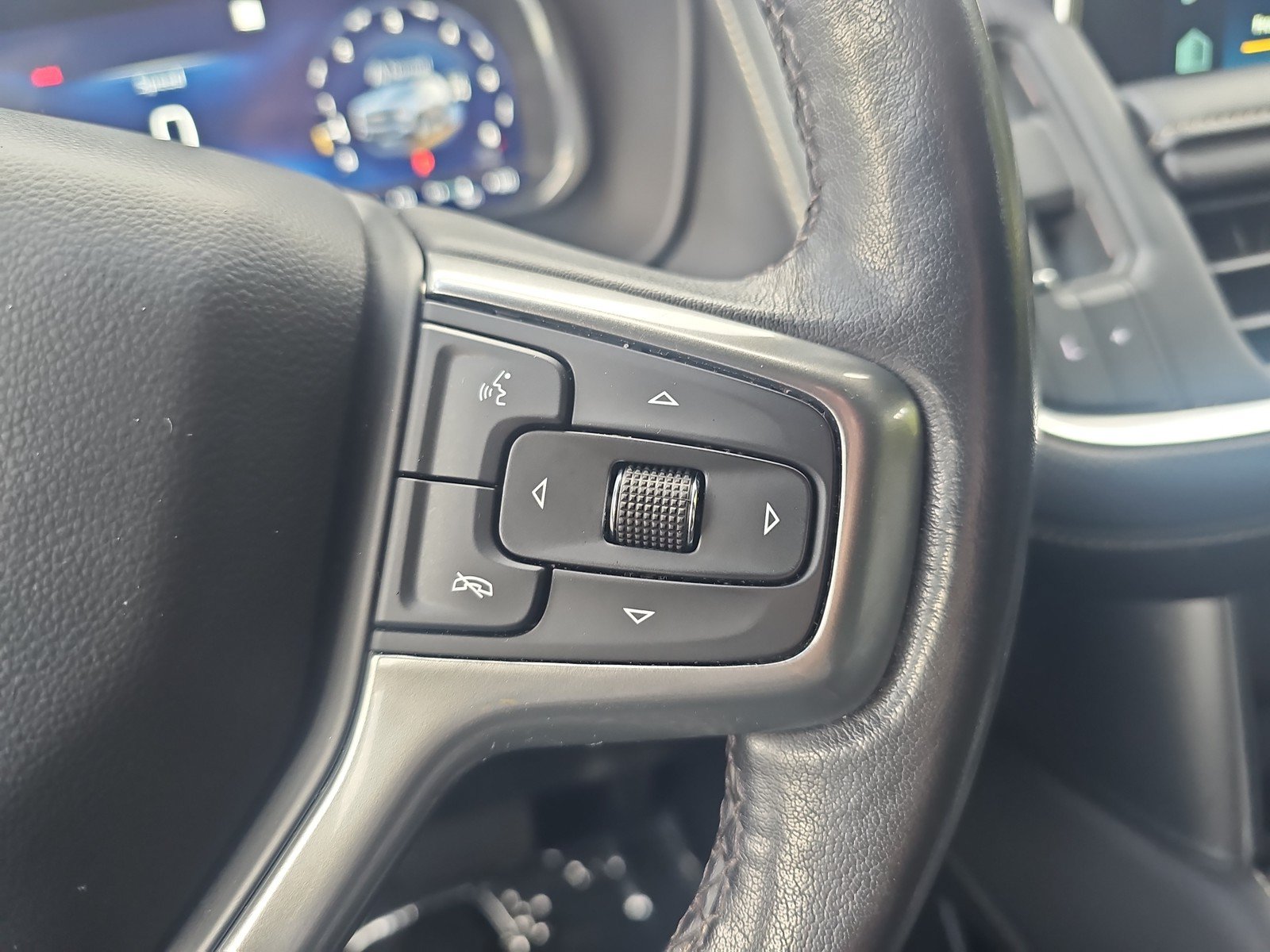 Used 2022 Chevrolet Tahoe Premier AWD/4WD image 22