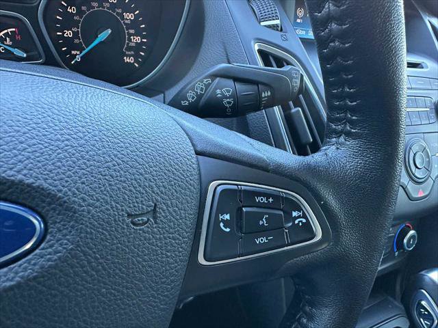 Used 2015 Ford Focus SE w/ Equipment Group 201A image 33
