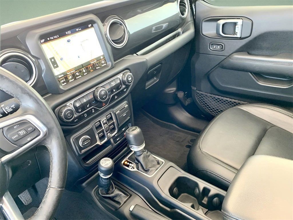 Used 2023 Jeep Wrangler Altitude image 34