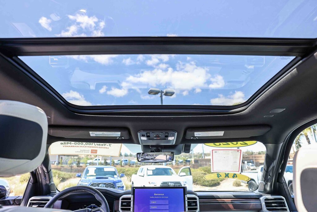 Certified 2025 Toyota Sequoia Capstone AWD/4WD image 6