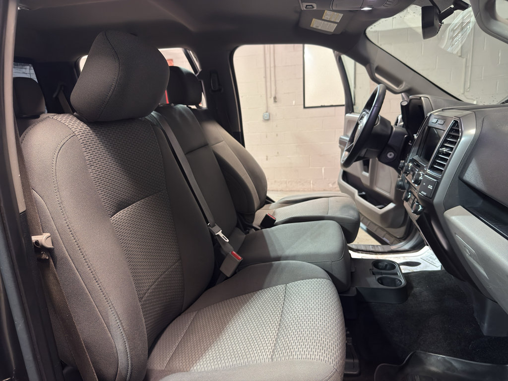 Used 2017 Ford F150 XLT w/ Equipment Group 302A Luxury AWD/4WD image 19