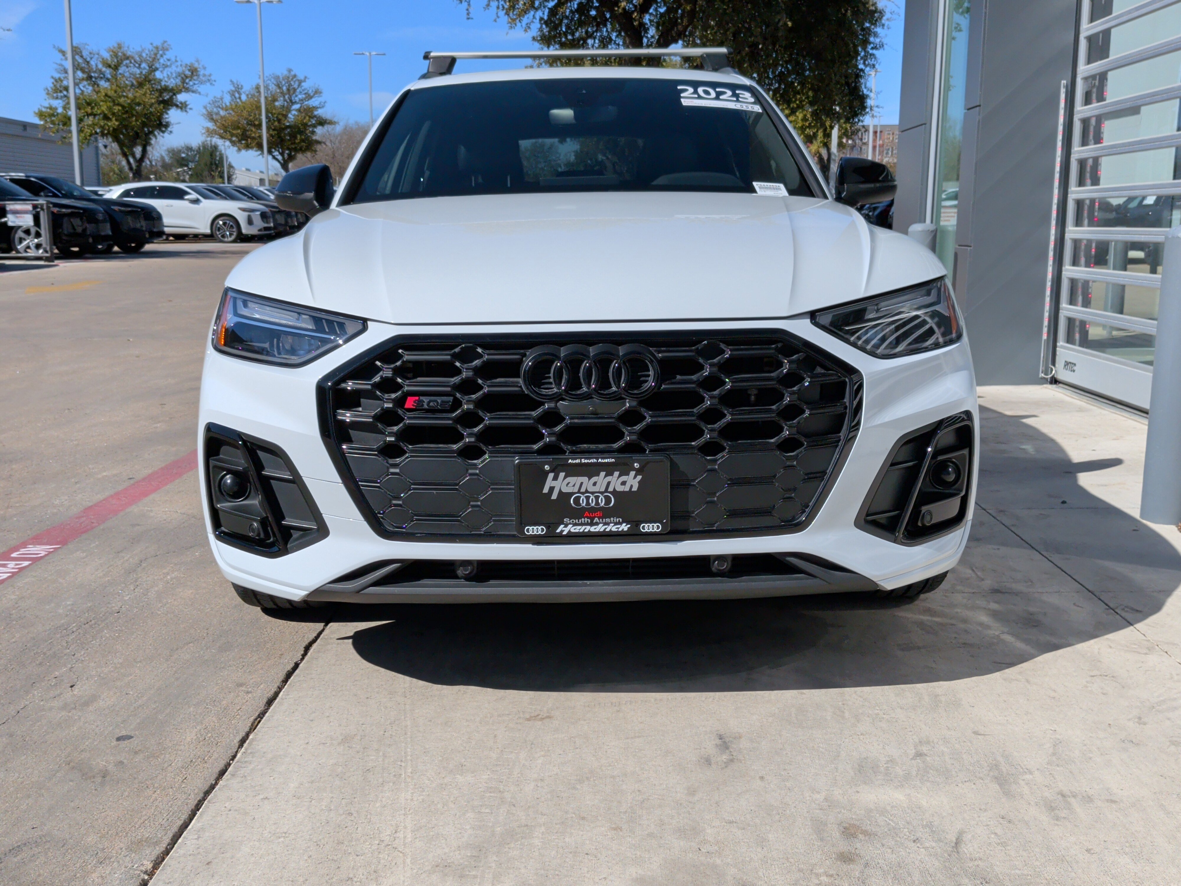 Used 2024 Audi SQ5 Premium Plus w/ Premium Plus Package image 3