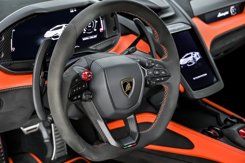 Used 2024 Lamborghini Revuelto AWD/4WD image 23