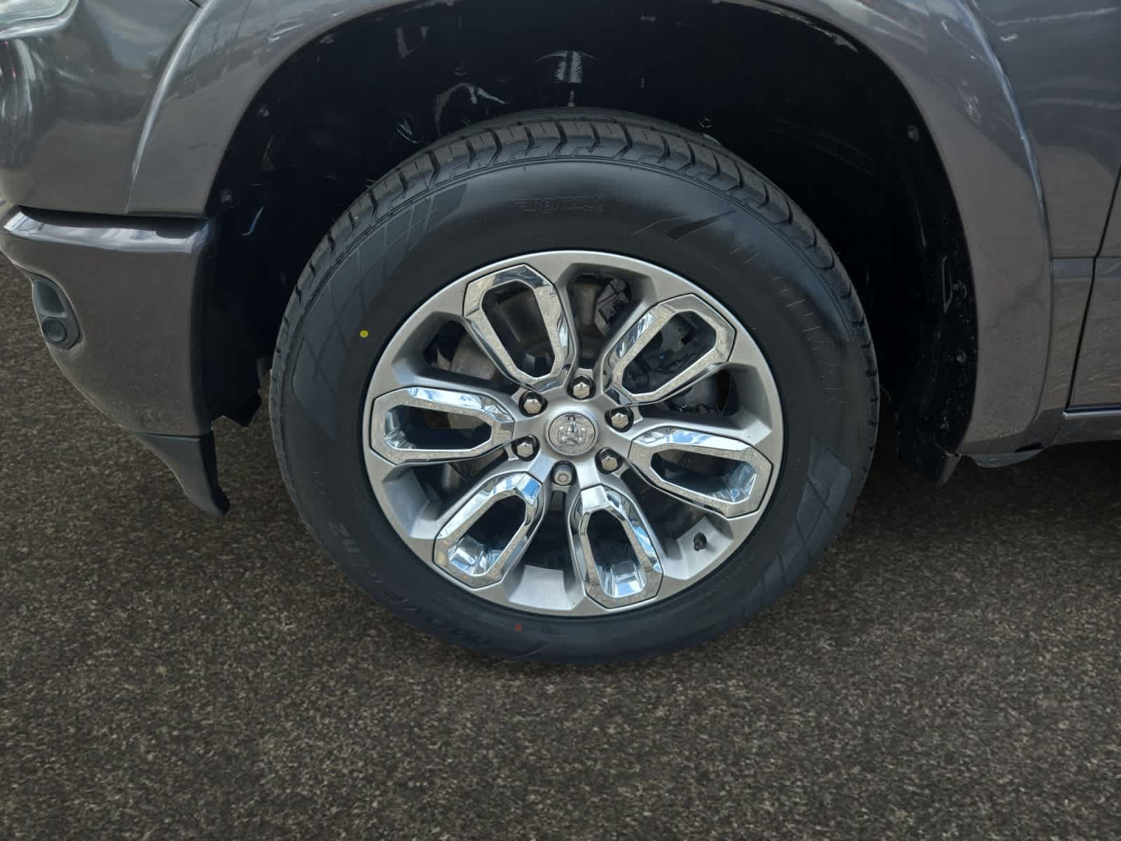 Used 2021 RAM 1500 Laramie w/ Sport Appearance Package AWD/4WD image 14