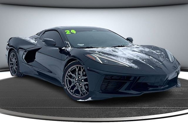 Used 2024 Chevrolet Corvette Stingray Convertible w/ 1LT image 3
