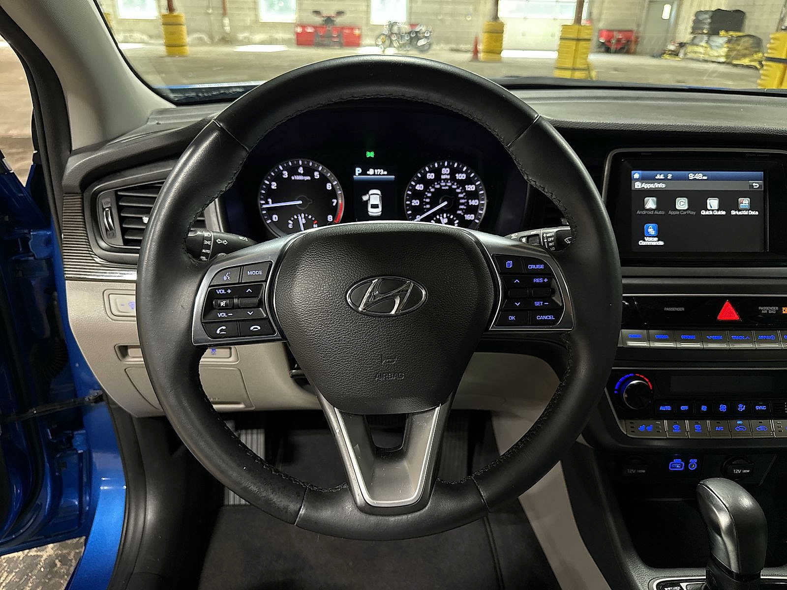Used 2018 Hyundai Sonata Limited w/ Cargo Package FWD image 18