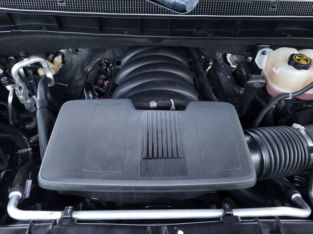 Used 2023 Chevrolet Suburban High Country image 36