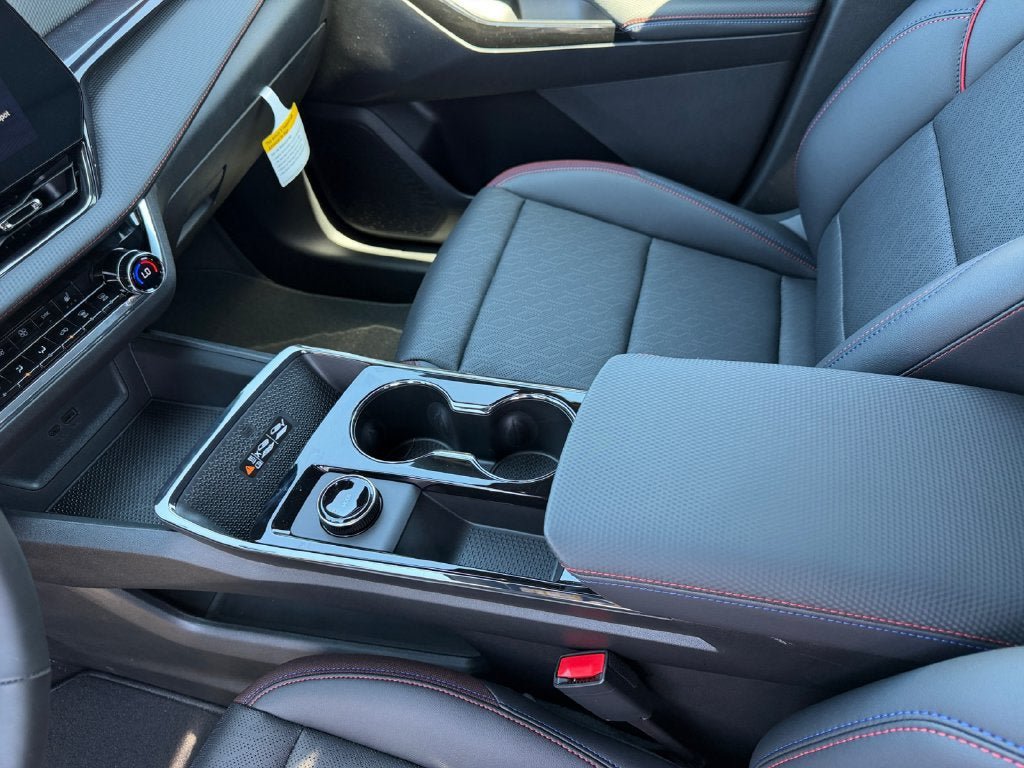New 2026 Chevrolet Equinox RS w/ Safety and Technology Package AWD/4WD image 18