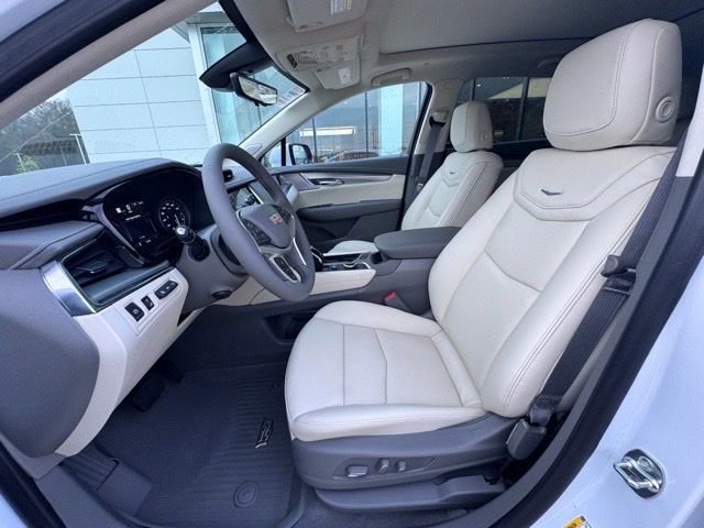 New 2026 Cadillac XT5 Premium Luxury w/ Driver Assist Package image 10