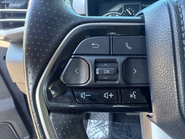 Used 2022 Toyota Tundra SR5 w/ SR5 Convenience Package AWD/4WD image 20
