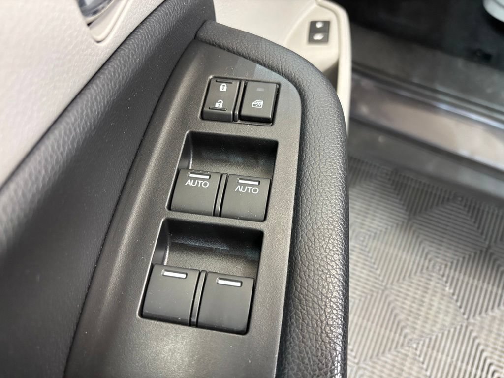 Used 2019 Honda Pilot Touring image 12