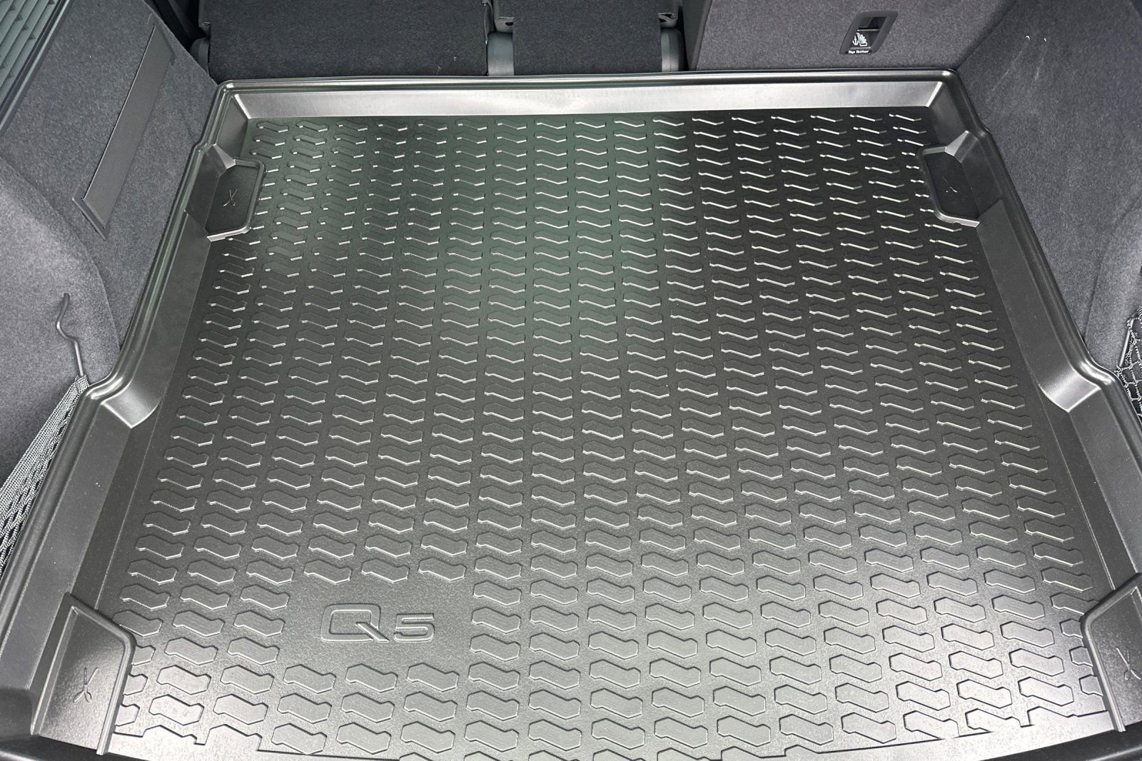 Used 2025 Audi Q5 2.0T Premium w/ Convenience Plus Package image 14