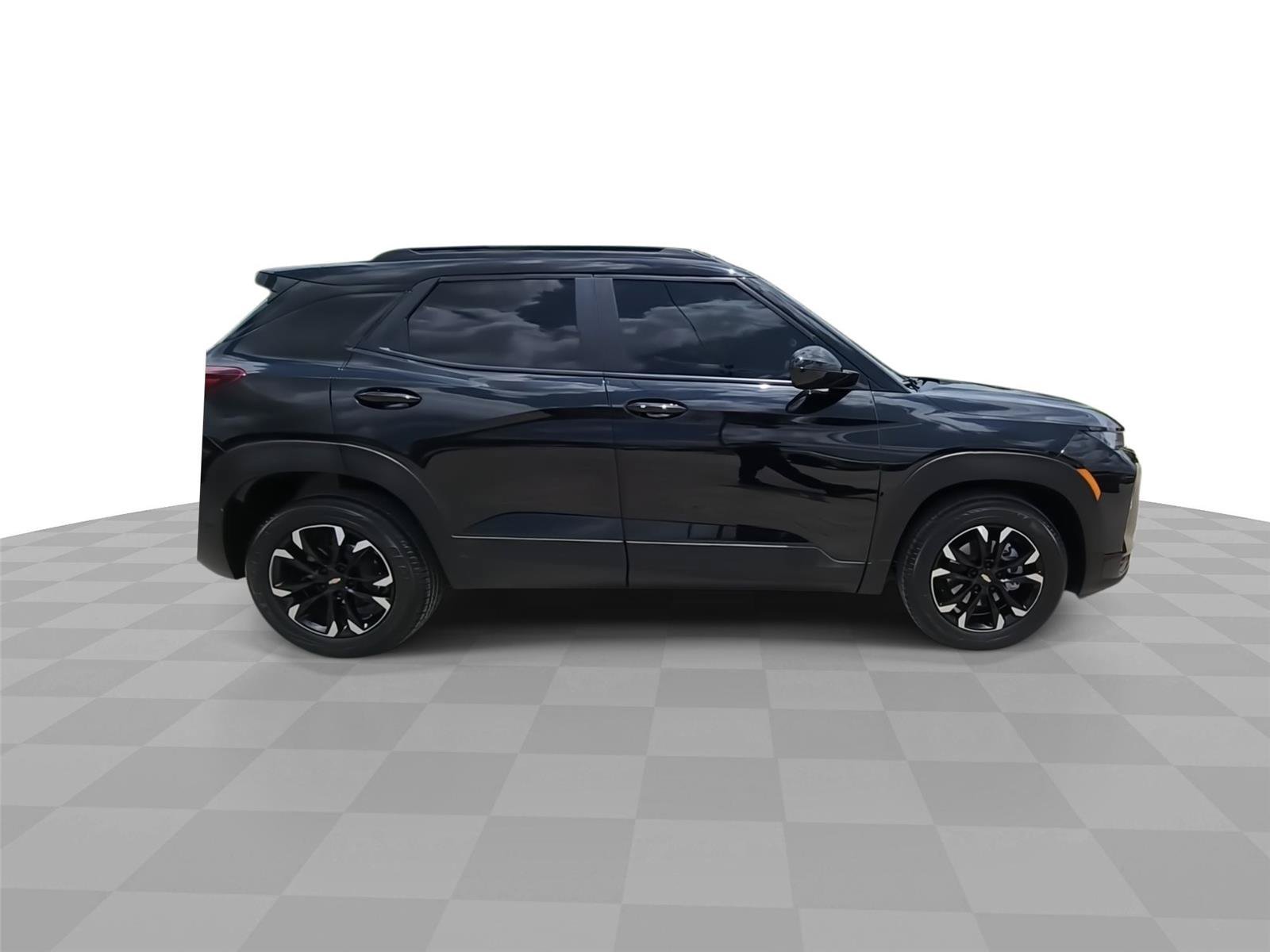 Used 2023 Chevrolet TrailBlazer RS FWD image 9