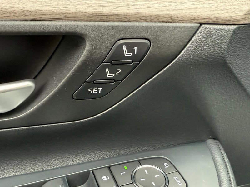 Used 2024 Toyota Grand Highlander AWD image 17