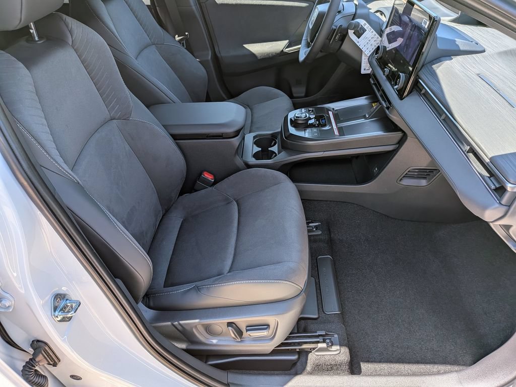 New 2026 Toyota C-HR AWD/4WD image 31
