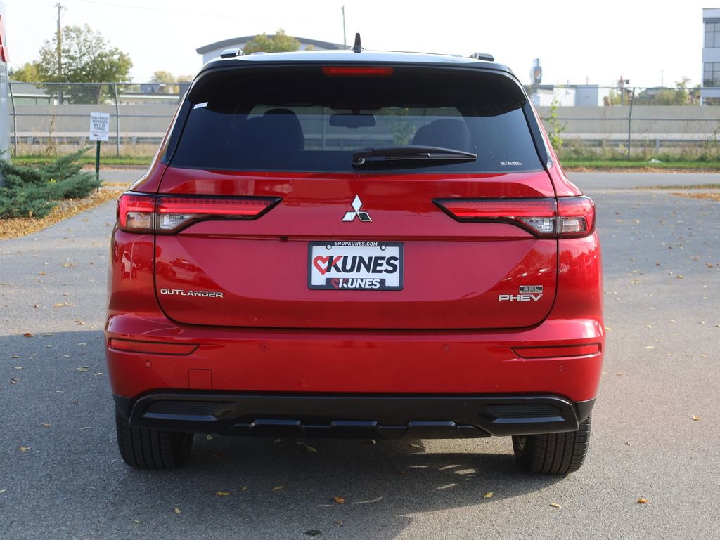 New 2025 Mitsubishi Outlander SEL Black Edition image 8