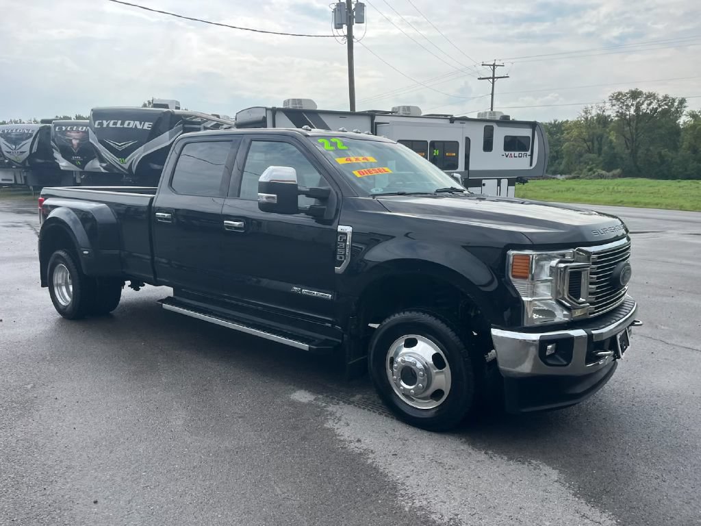 Used 2022 Ford F350 XLT w/ XLT Premium Package AWD/4WD image 14