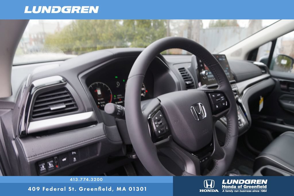 New 2026 Honda Odyssey Touring image 10
