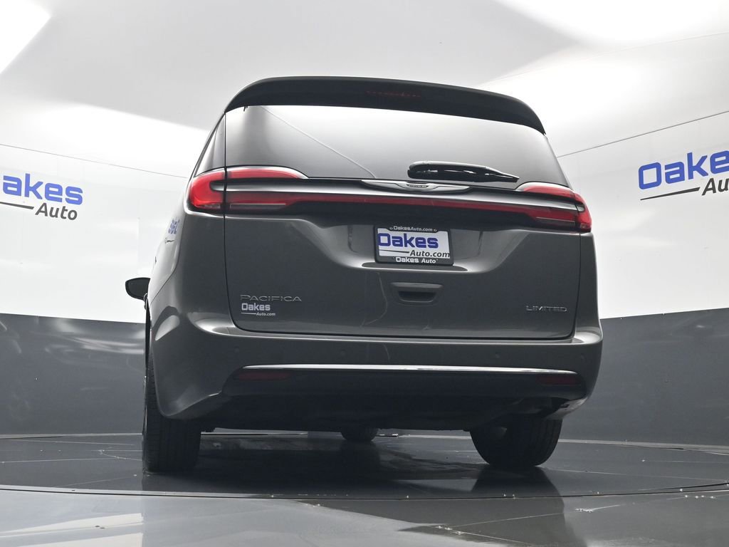 Used 2023 Chrysler Pacifica Limited image 43