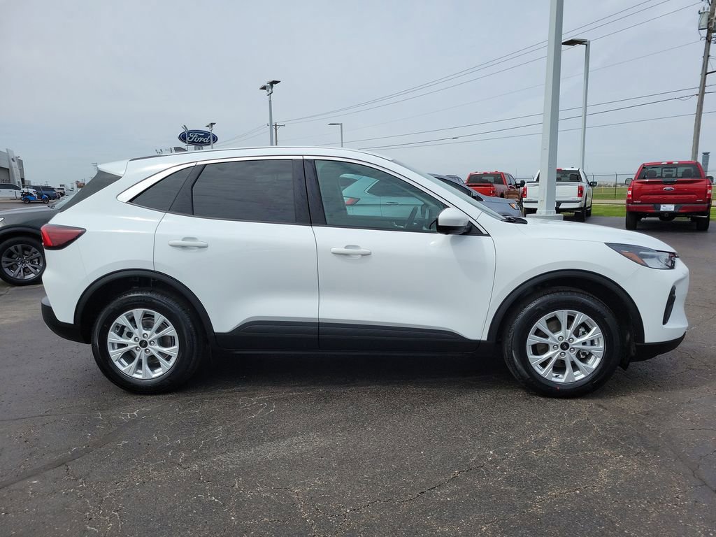 Certified 2023 Ford Escape Active w/ Tech Pack #2 image 3