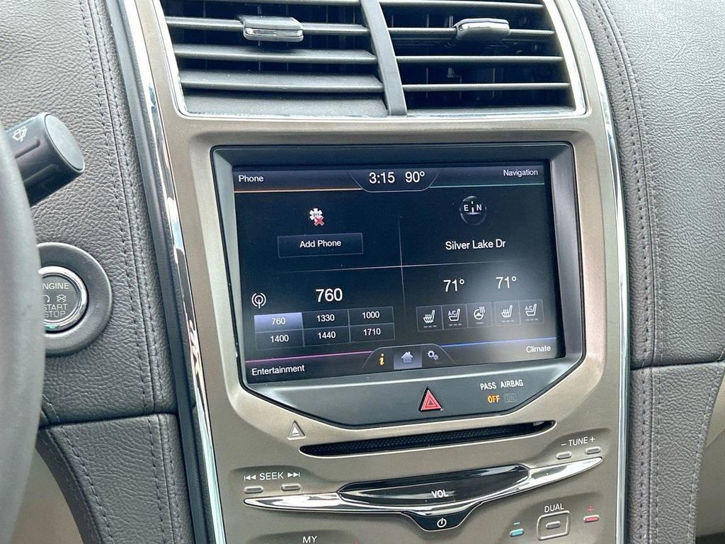 Used 2013 Lincoln MKX FWD image 26