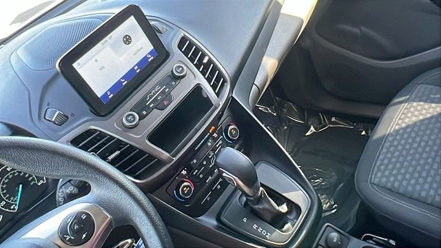Used 2022 Ford Transit Connect XLT image 28