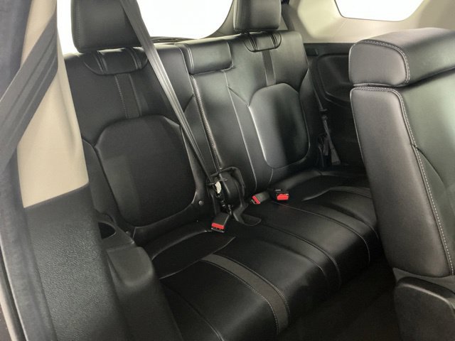 Used 2025 Honda Pilot EX-L image 8